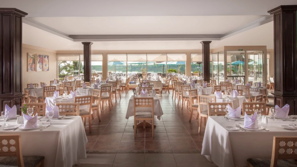 الفندق جولي فيل & سبا كينجز ريزورت - الأقصر